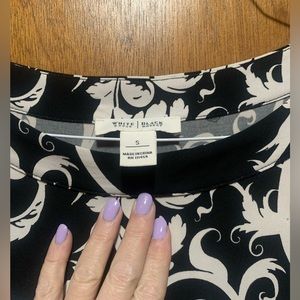 White/ Black soft, super cute and stylish dress. Like new
